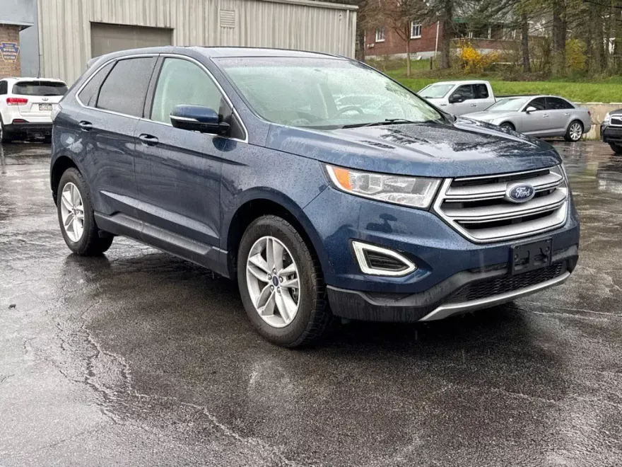 2017 Ford Edge SEL photo 1