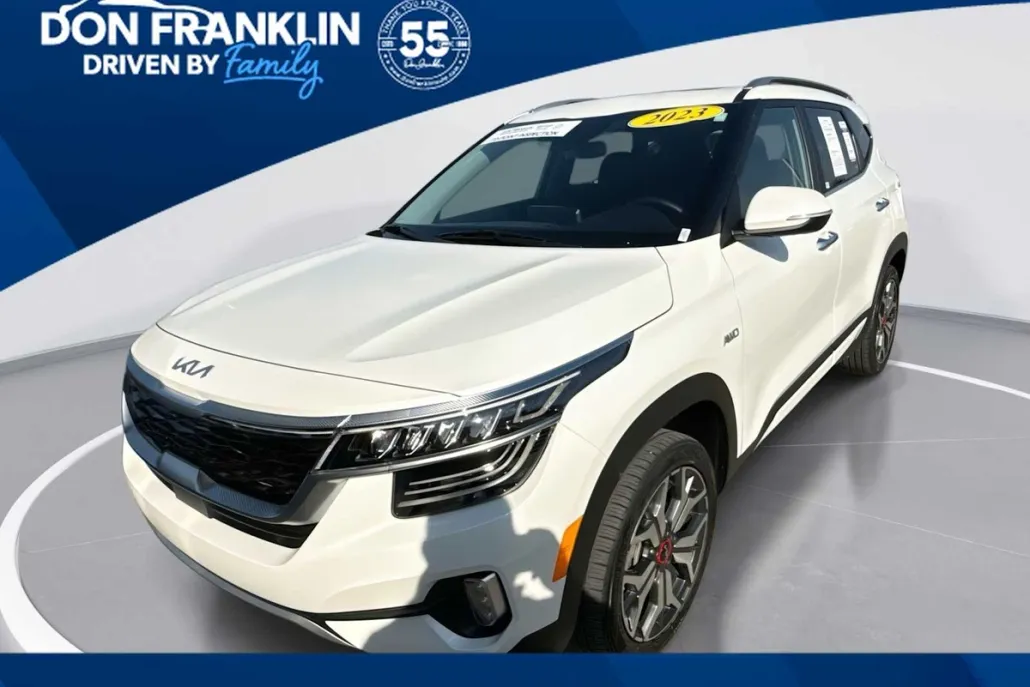 2023 Kia Seltos SX photo 1