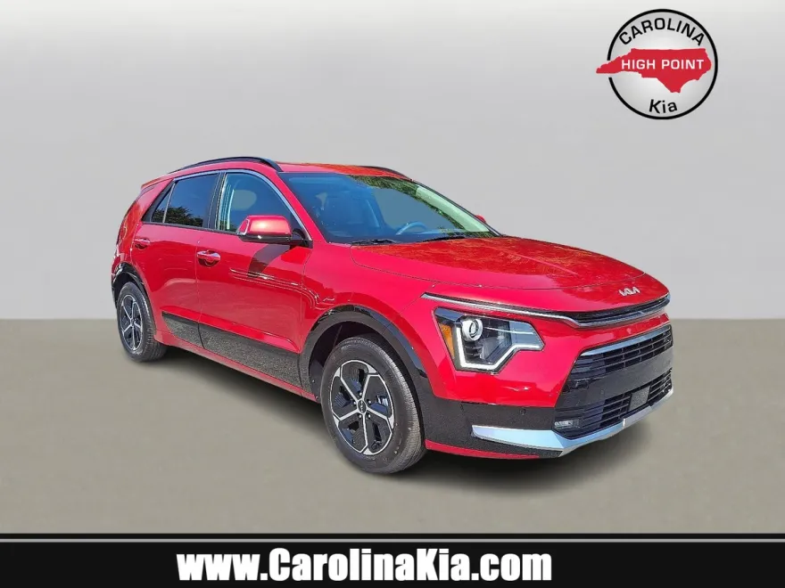 2025 Kia Niro SX photo 1