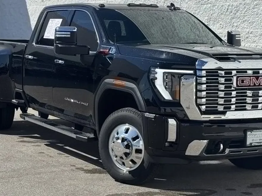 2024 Gmc Sierra 3500 HD Denali photo 1