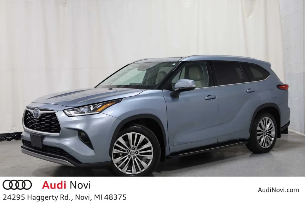 2022 Toyota Highlander Hybrid Platinum photo 1