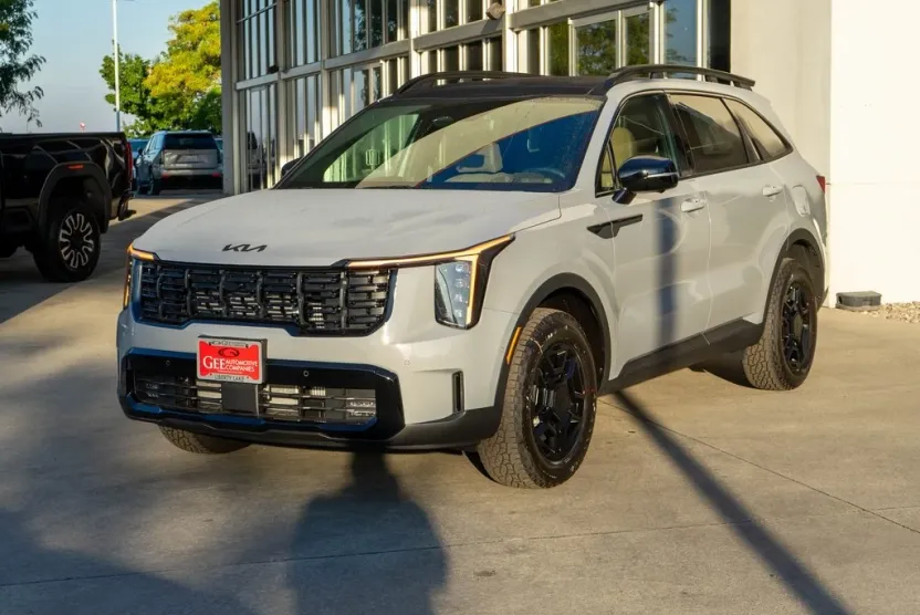 2026 Kia Sorento X-Pro SX Prestige photo 1