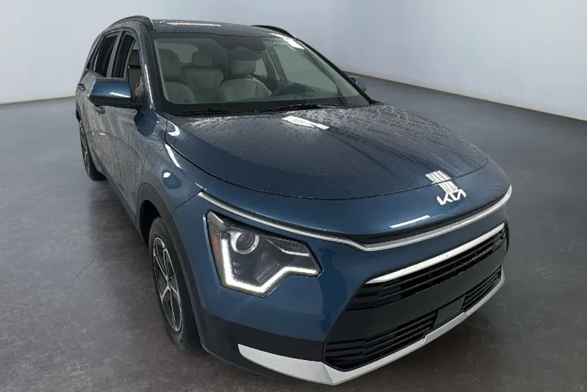 2025 Kia Niro EX photo 1