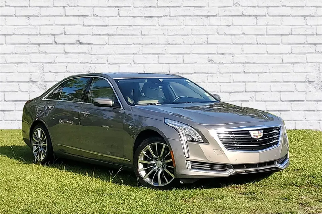 2018 Cadillac CT6 Luxury photo 1