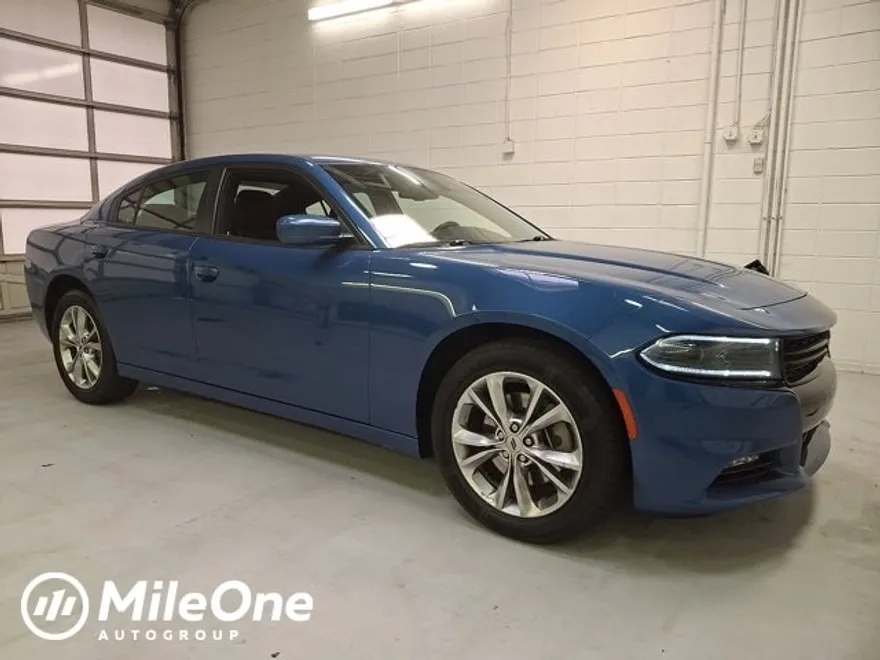 2022 Dodge Charger SXT photo 1