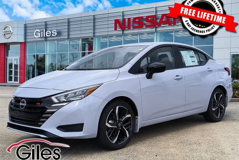2025 Nissan Versa 1.6 SR photo 1