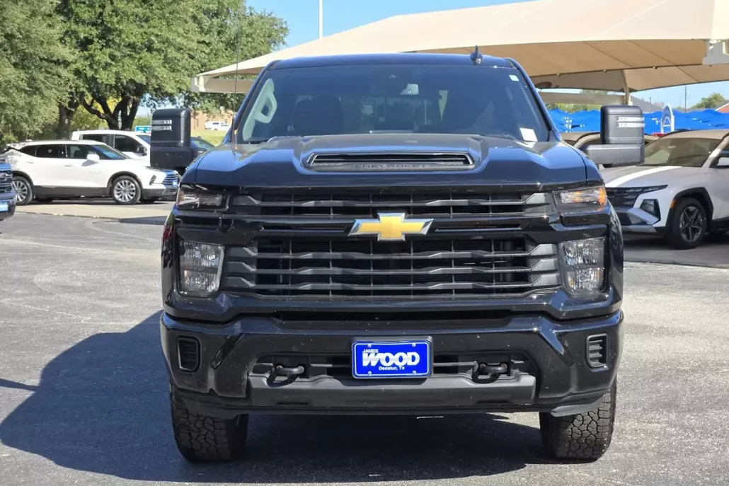 2024 Chevrolet Silverado 2500HD Custom photo 1