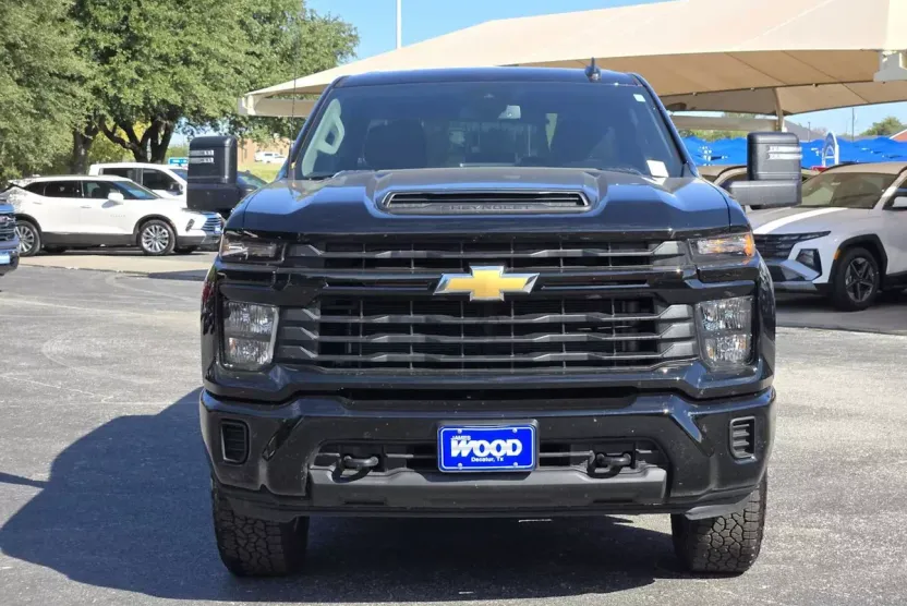 2024 Chevrolet Silverado 2500HD Custom photo 1