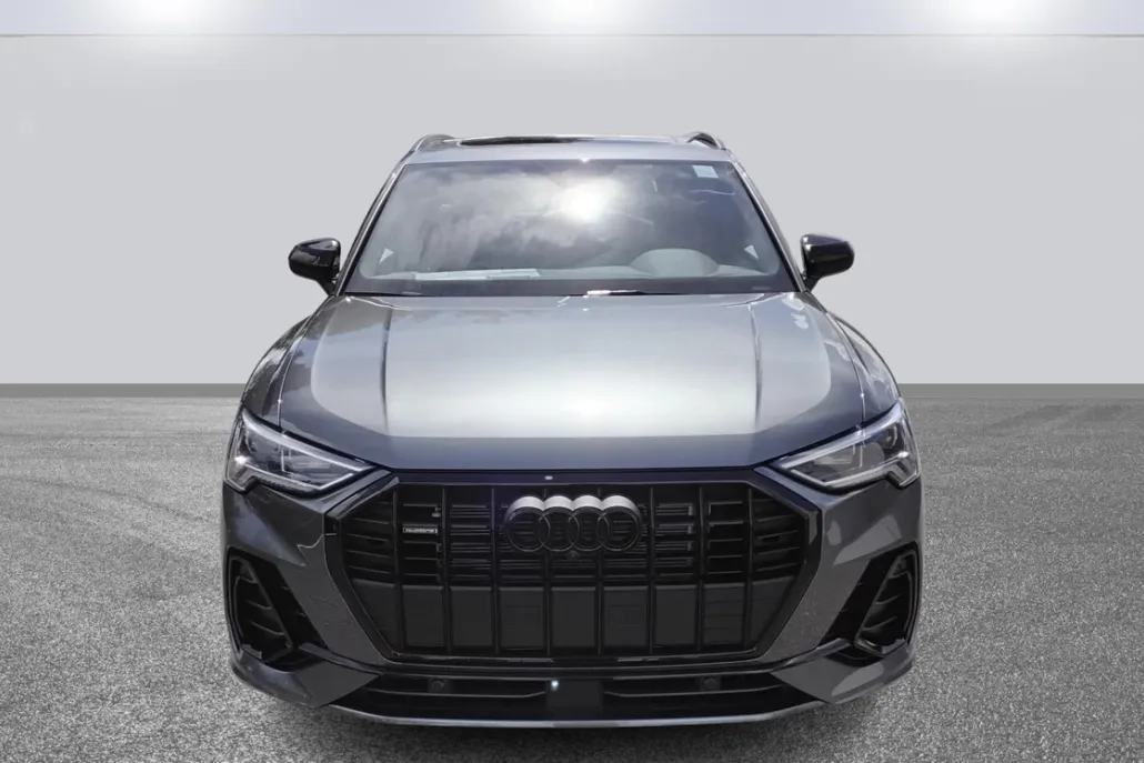 2025 Audi Q3 S line Premium Plus photo 1