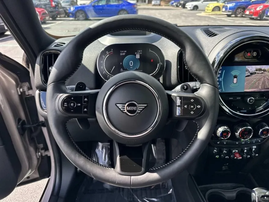 2022 Mini Countryman ALL4 Signature photo 1