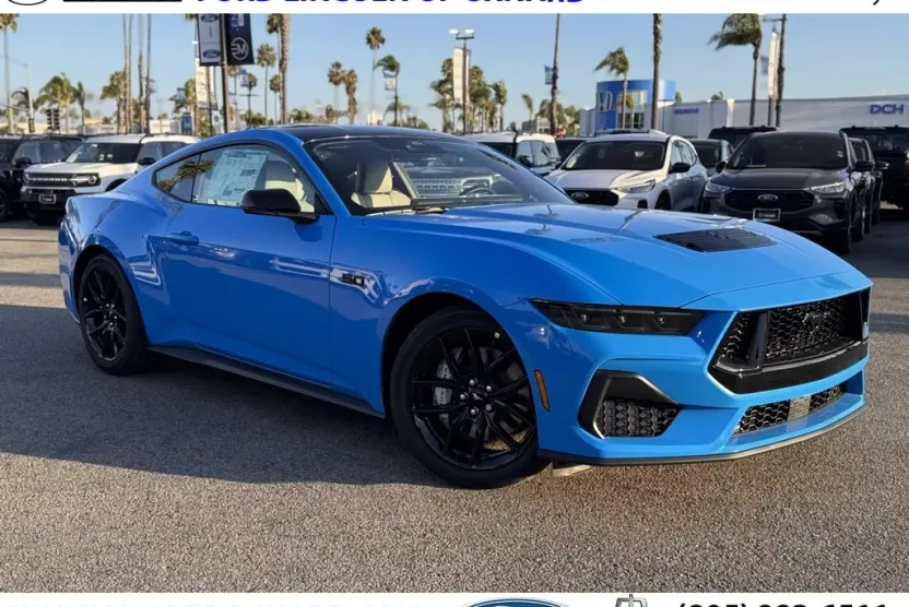 2025 Ford Mustang GT Premium photo 1