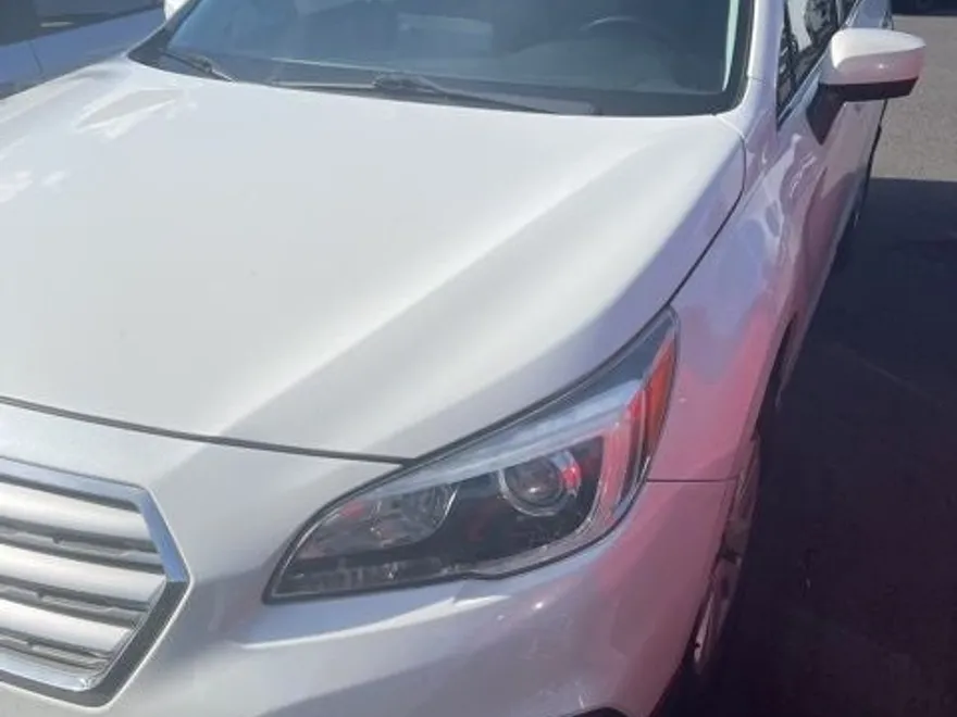 2015 Subaru Outback 2.5i Premium photo 1
