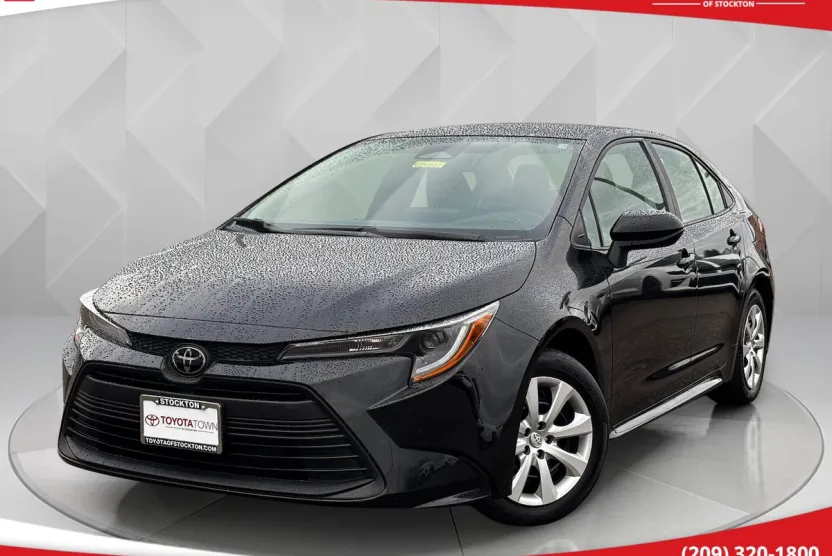 2024 Toyota Corolla LE photo 1