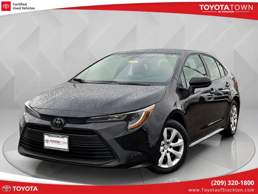 2024 Toyota Corolla LE photo 1