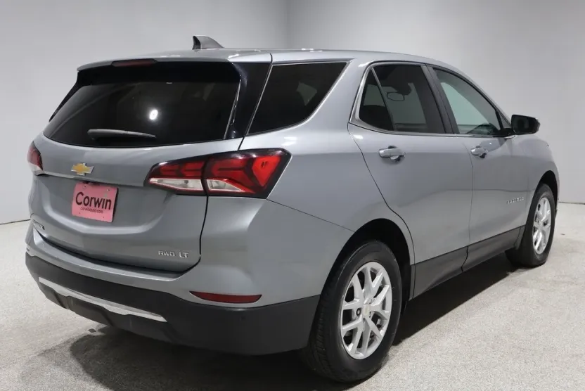 2024 Chevrolet Equinox photo 1