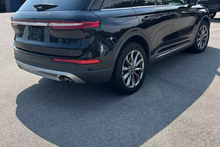 2021 Lincoln Corsair Standard photo 1