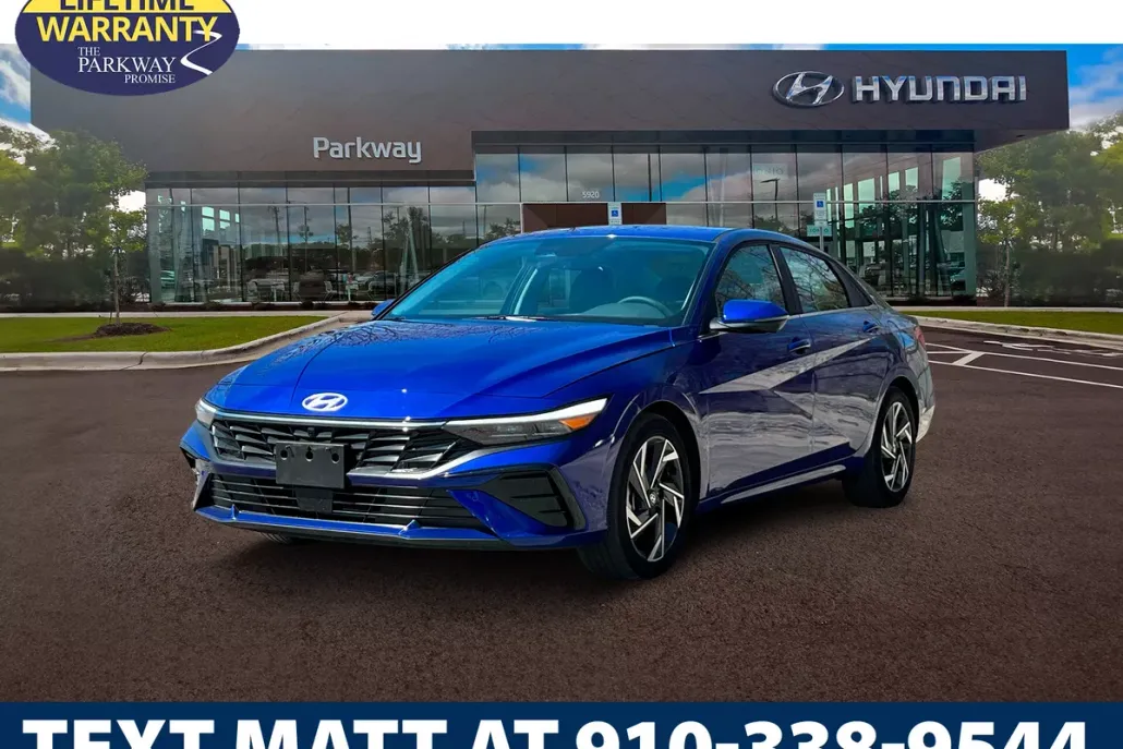 2025 Hyundai Elantra Limited photo 1