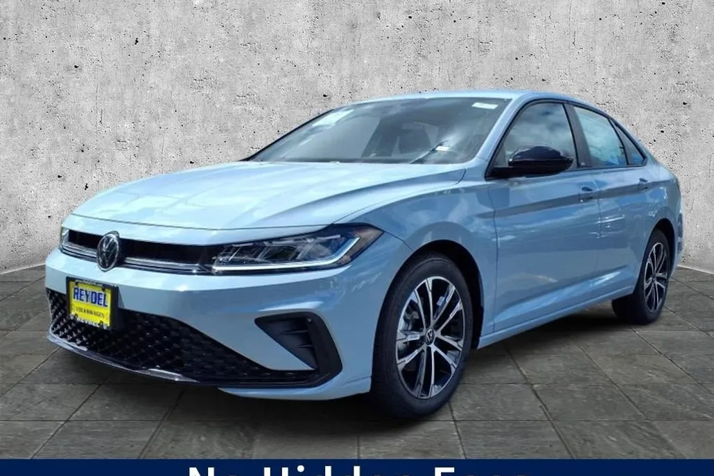 2025 Volkswagen Jetta 1.5T Sport photo 1