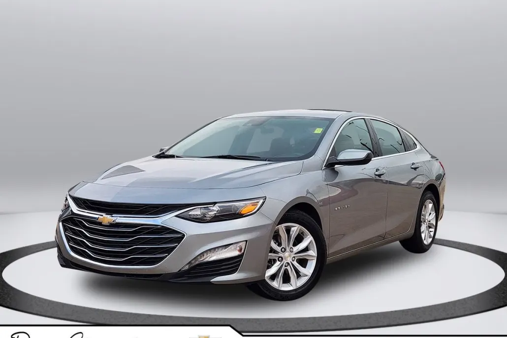 2024 Chevrolet Malibu 1LT photo 1