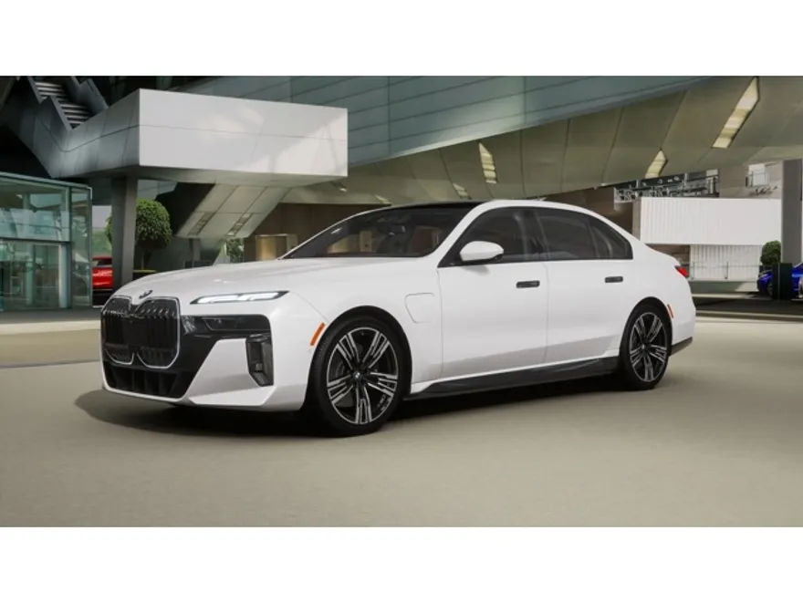 2026 Bmw 750e photo 1