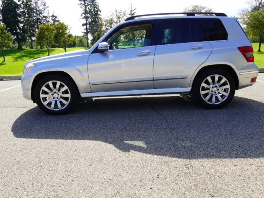 2011 Mercedes Benz GLK 350 4MATIC photo 1