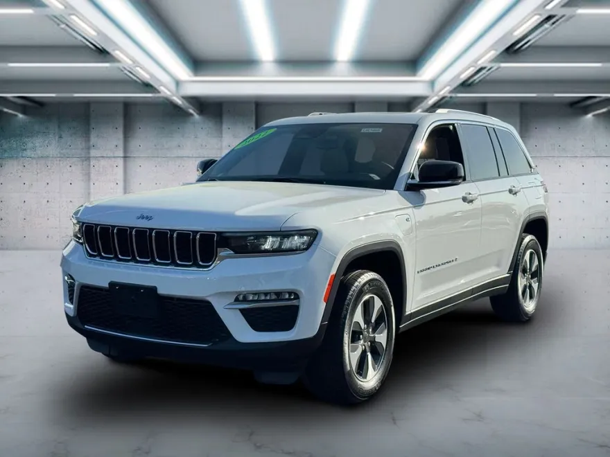 2022 Jeep Grand Cherokee Limited 4xe photo 1