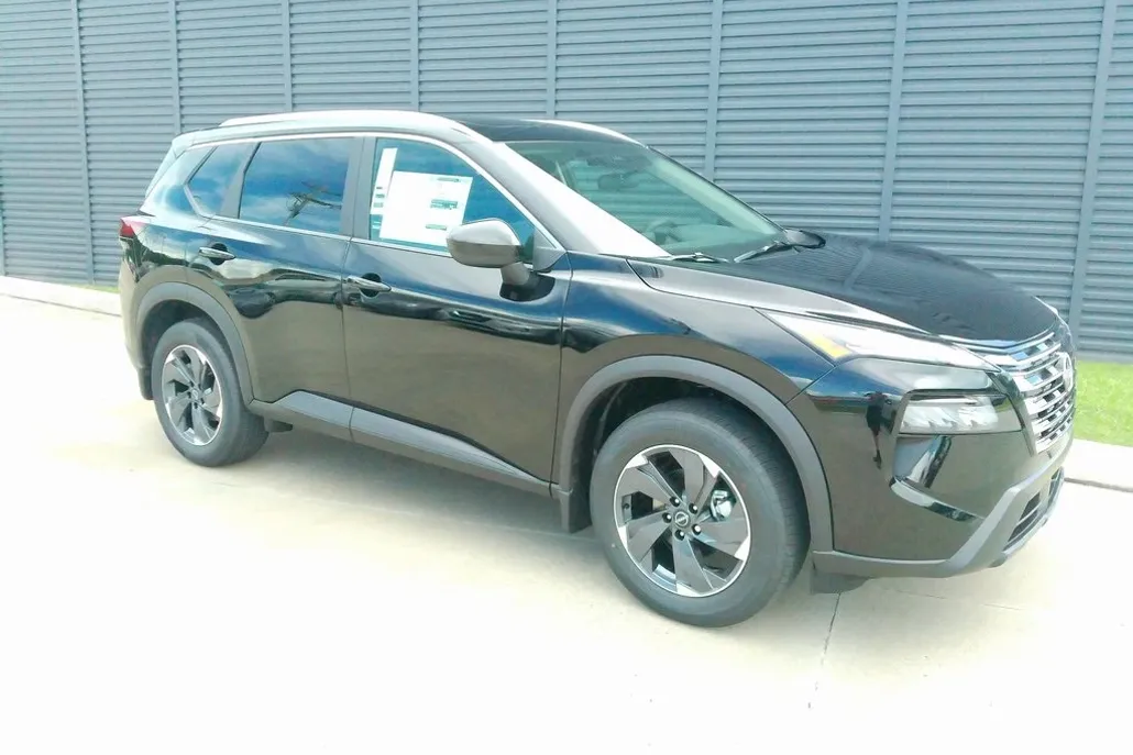 2025 Nissan Rogue SV photo 1