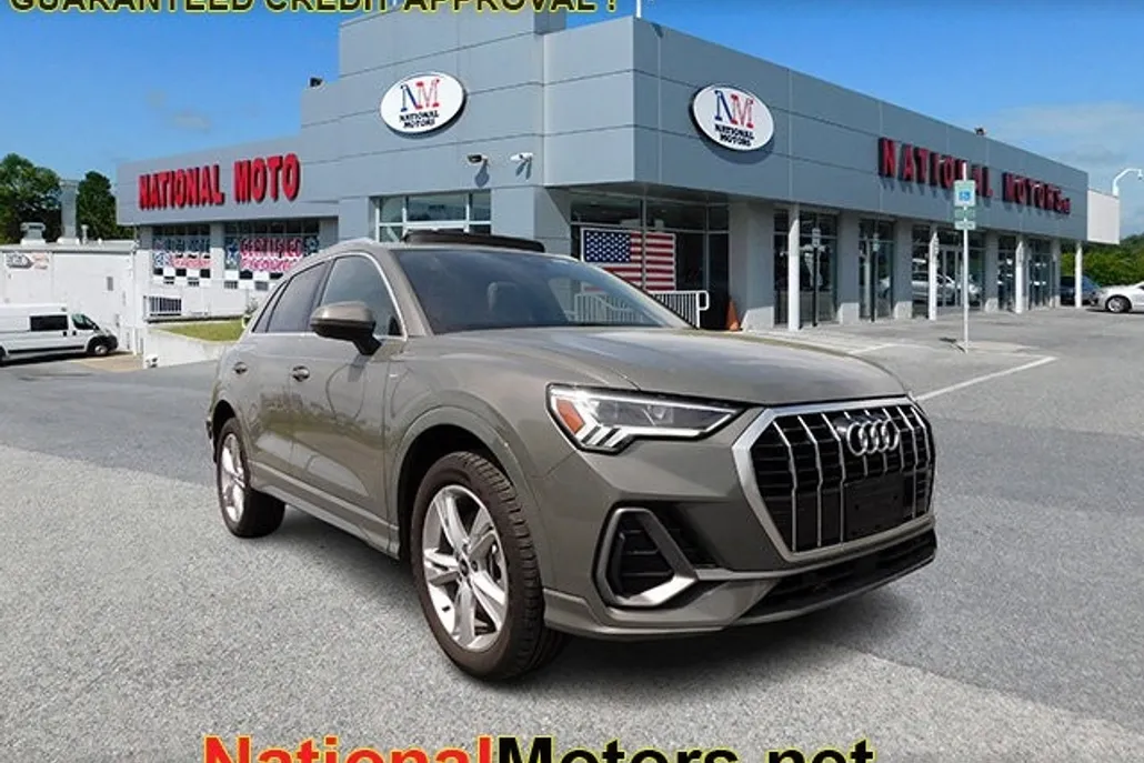 2021 Audi Q3 S line Premium Plus photo 1