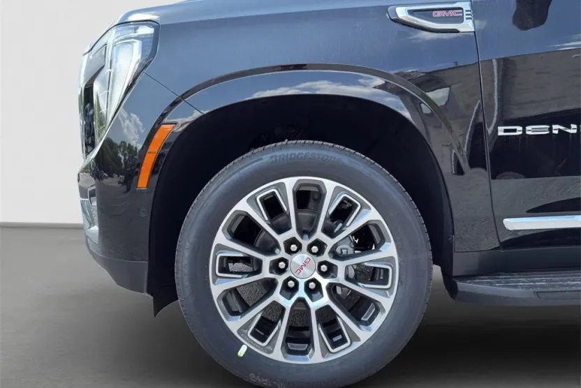 2025 Gmc Yukon Denali photo 1