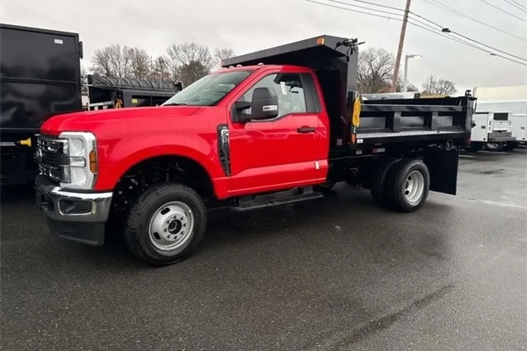 2024 Ford F-350 photo 1