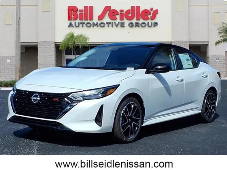 2025 Nissan Sentra SR photo 1