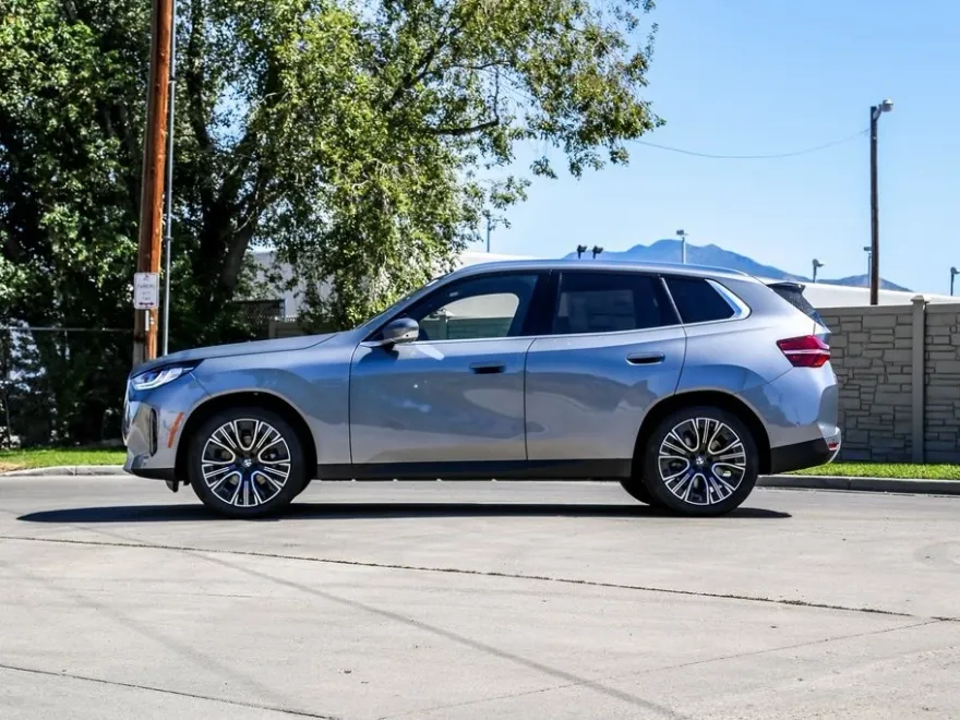 2025 Bmw X3 30x Drive photo 1
