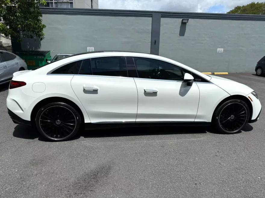 2023 Mercedes Benz EQE-Class Sedan photo 8