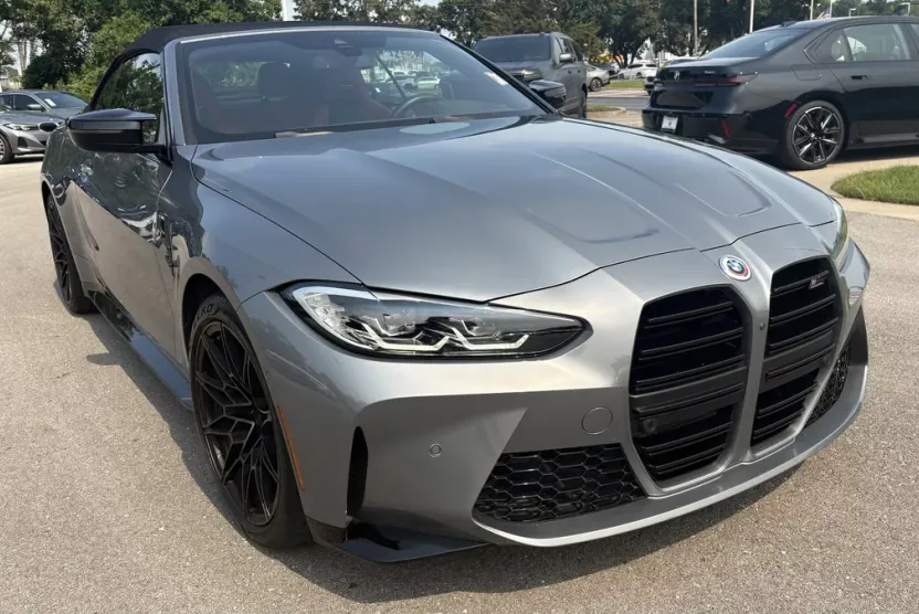 2023 Bmw M4 Competition xDrive Convertible photo 1