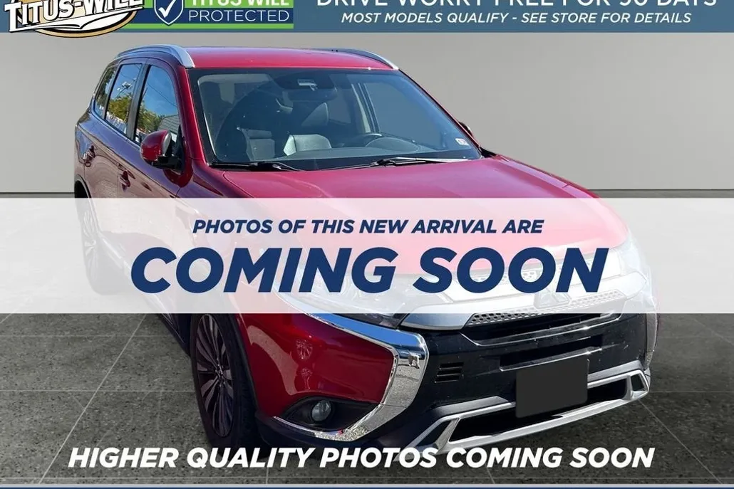 2020 Mitsubishi Outlander ES photo 1