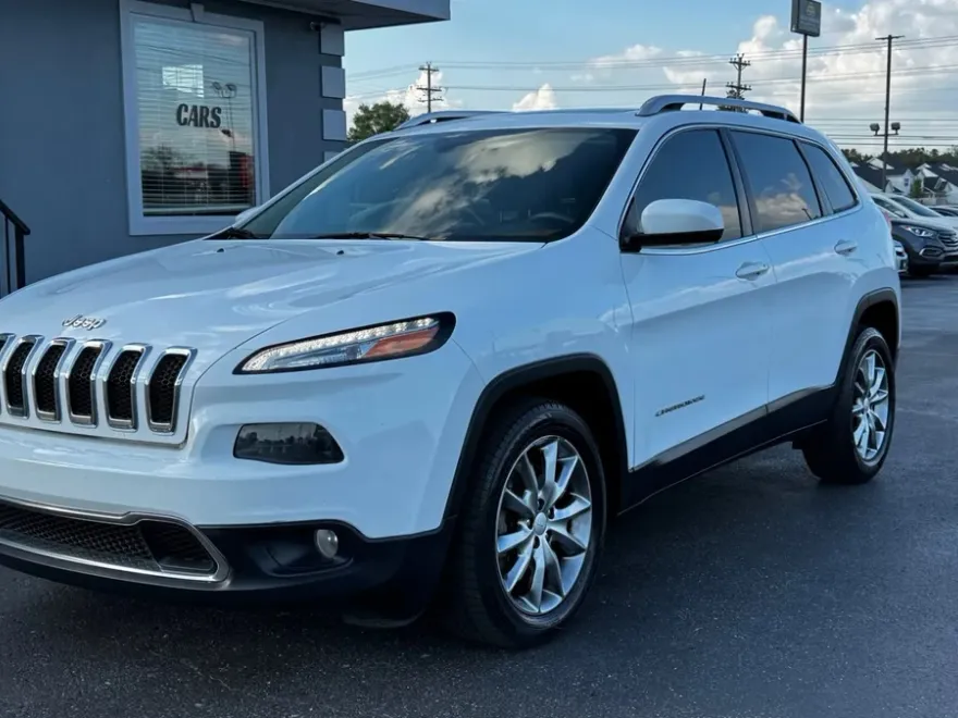 2018 Jeep Cherokee Limited Sport photo 1