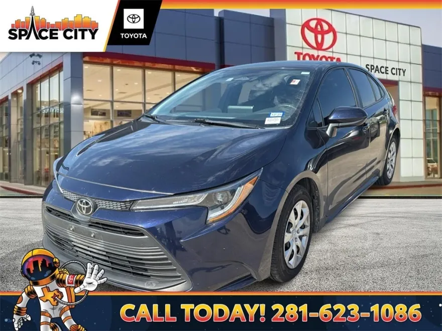 2024 Toyota Corolla LE photo 1