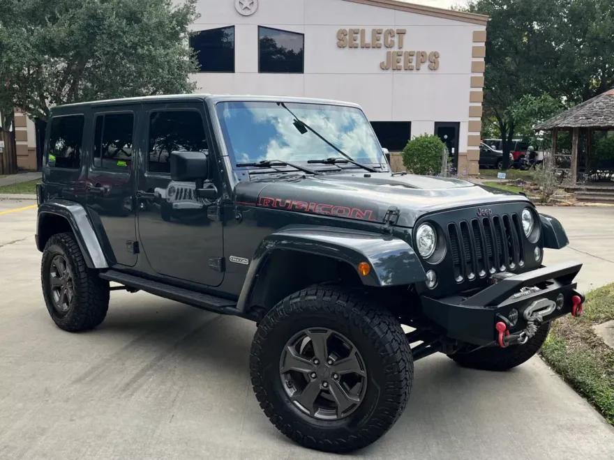 2017 Jeep Wrangler Unlimited Rubicon Recon photo 1