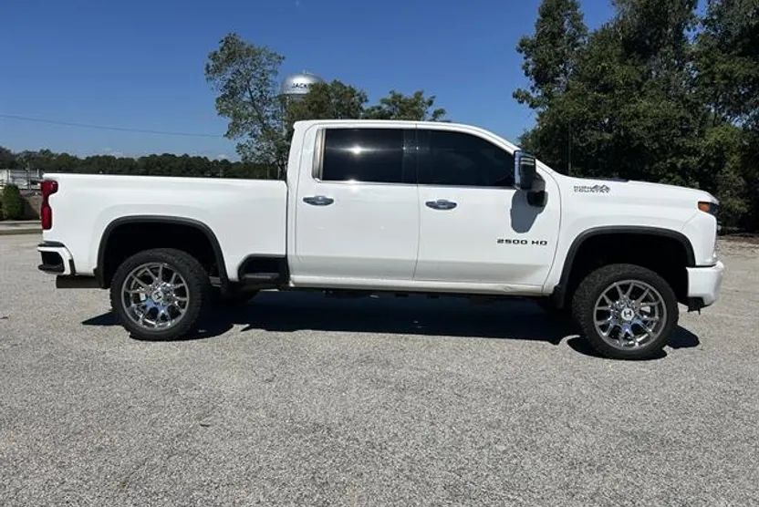 2020 Chevrolet Silverado 2500HD High Country photo 1
