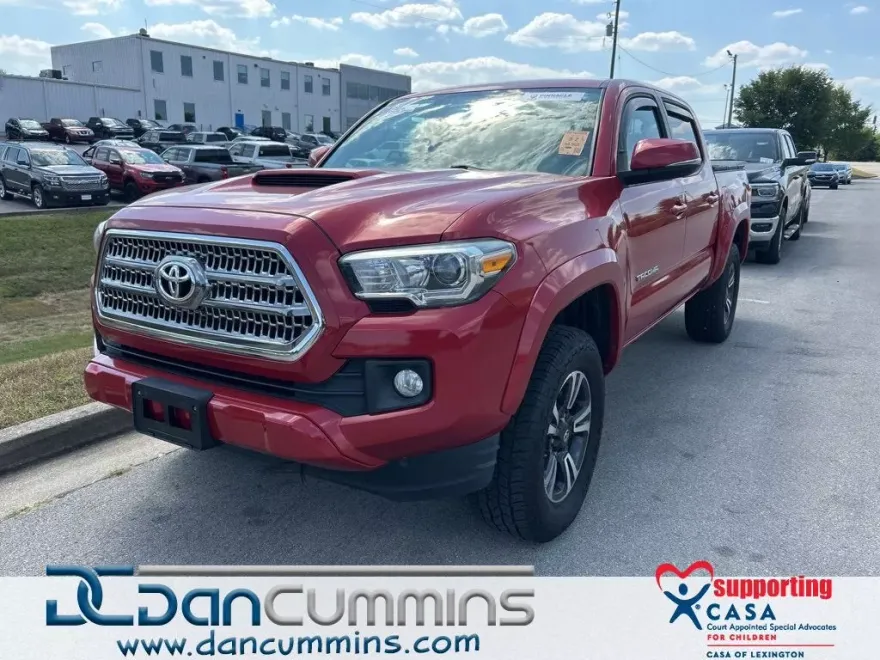 2016 Toyota Tacoma SR photo 1