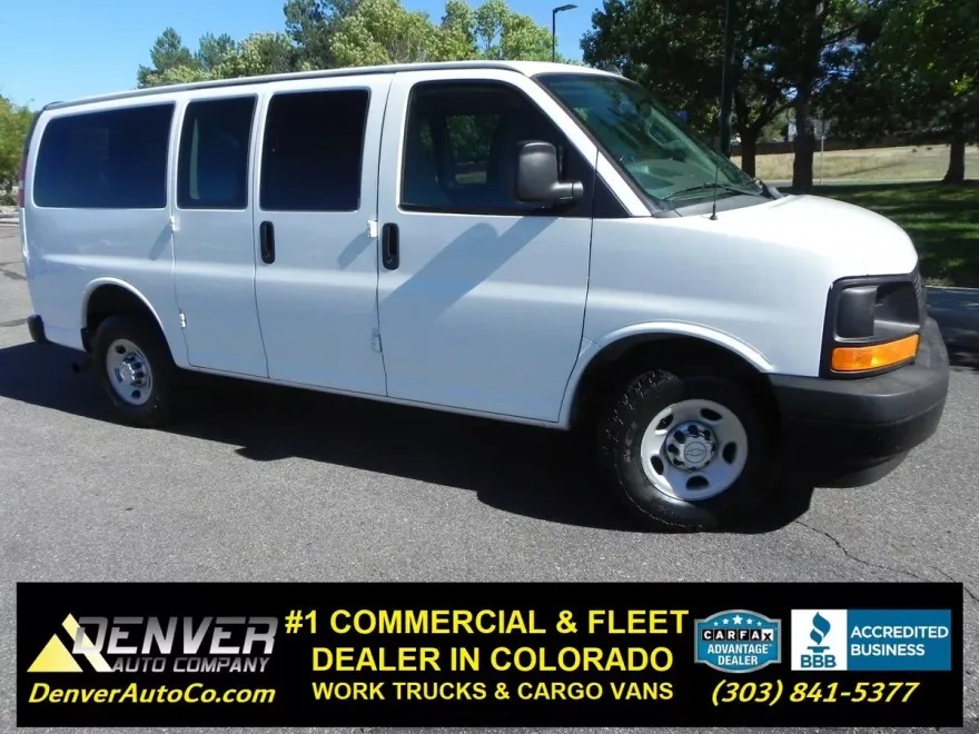 2017 Chevrolet Express LS 2500 photo 1