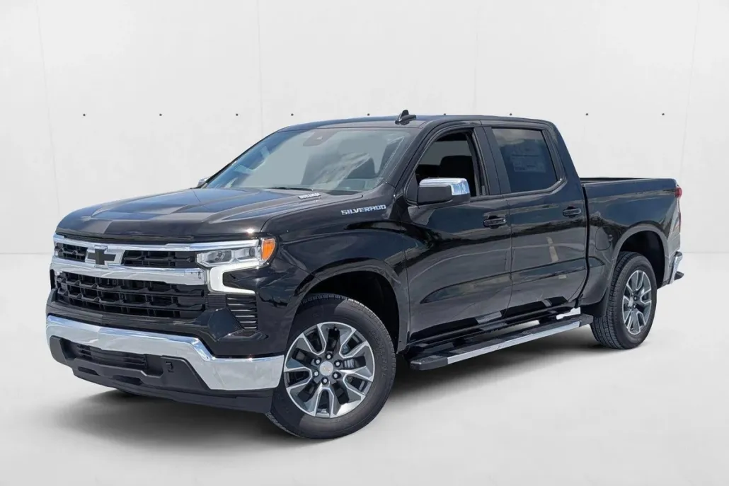 2025 Chevrolet Silverado 1500 LT photo 1