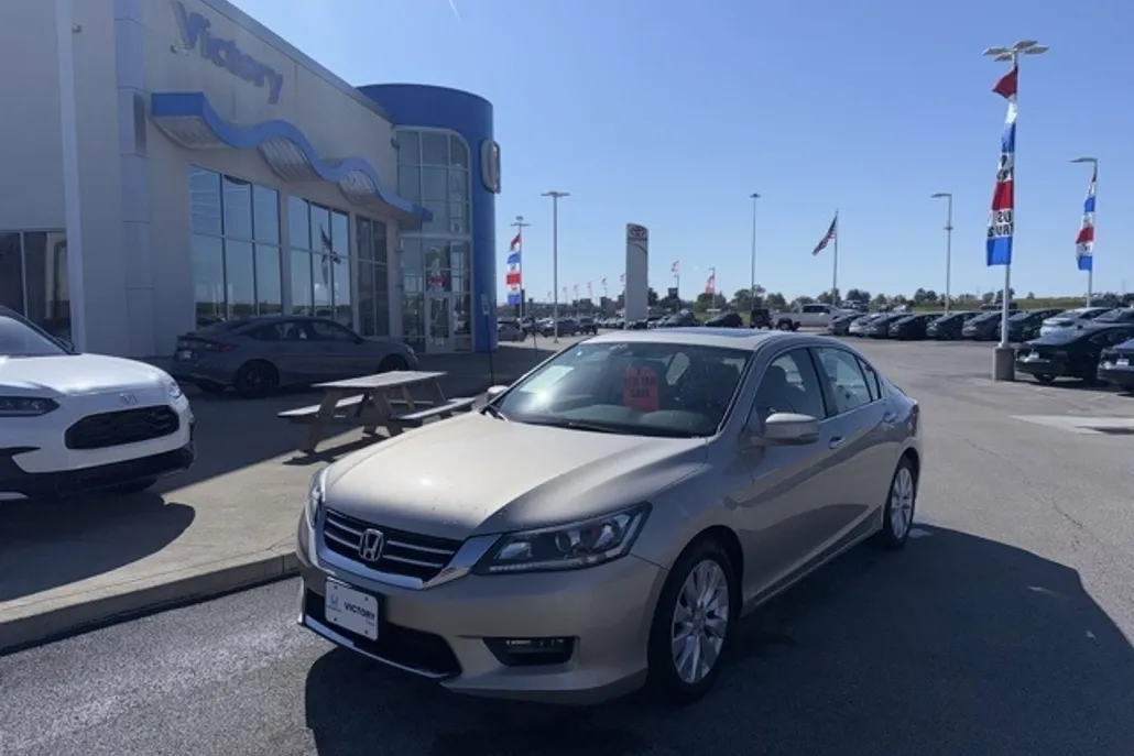 2015 Honda Accord EX-L photo 1