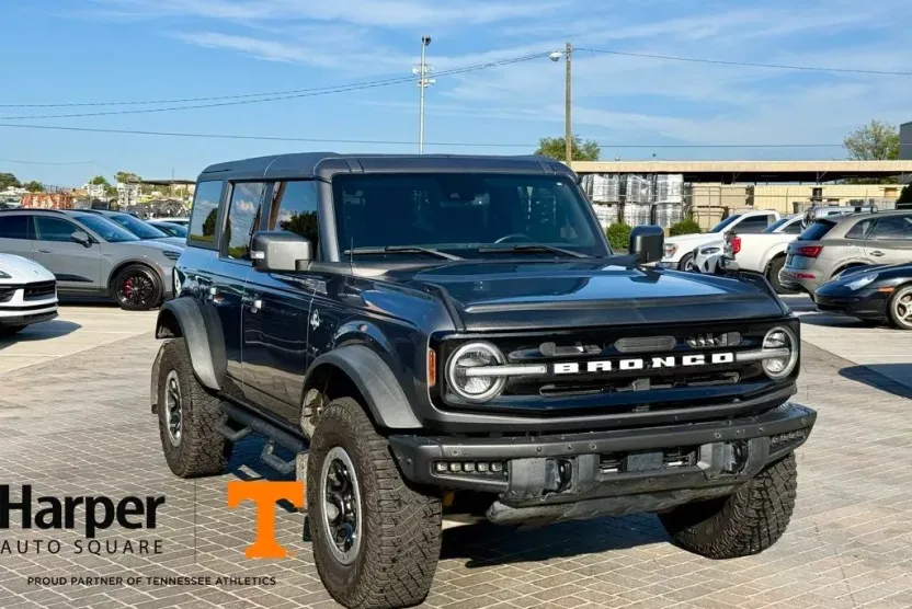 2021 Ford Bronco Outer Banks photo 1