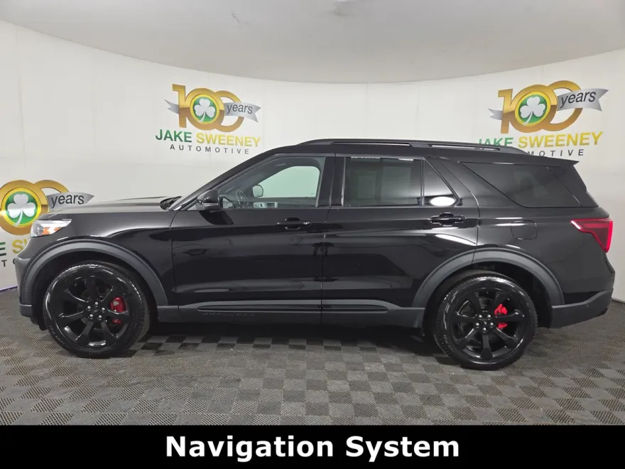 2023 Ford Explorer ST photo 1