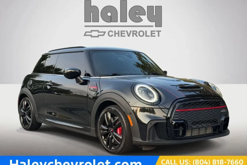2024 Mini Cooper 2 Door Hardtop Iconic photo 1