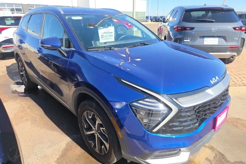 2024 Kia Sportage EX photo 1