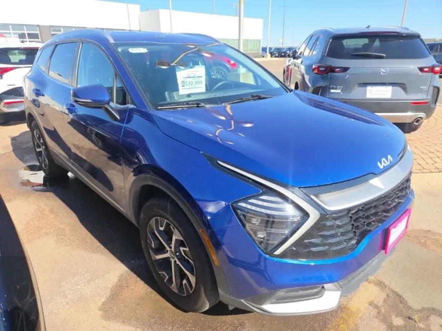 2024 Kia Sportage EX photo 1