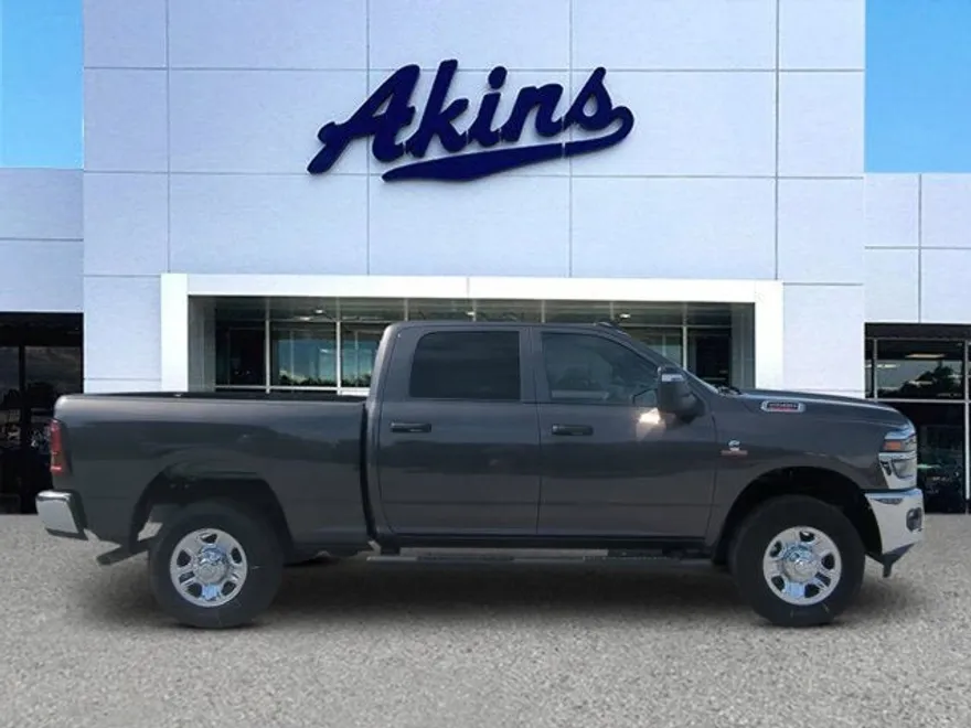 2025 Ram 2500 Tradesman photo 1