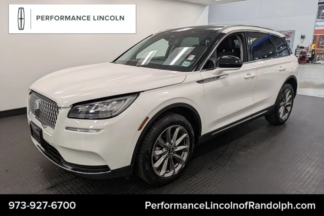 2022 Lincoln Corsair Standard photo 1